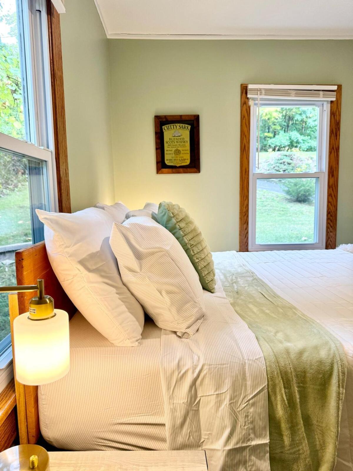 Cayuga Lake Cottage With Private Lake Access Washingtonville Exteriör bild